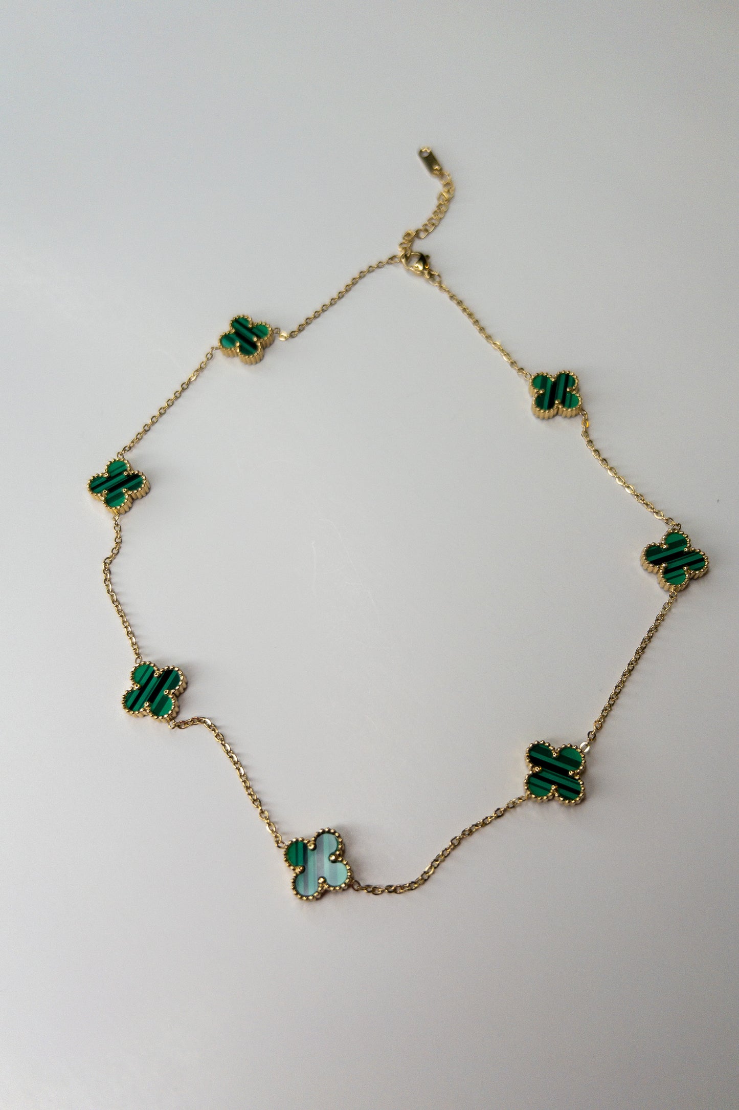 MULTI CLOVER NECKLACE